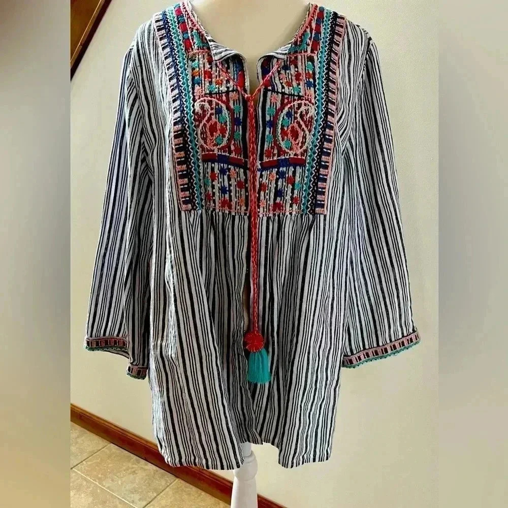 J. Jill | love linen women’s embroidered kimono top. Size: M